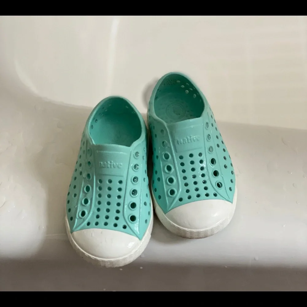 Native Kids Jefferson Slip-On Shoes in Mint Green
